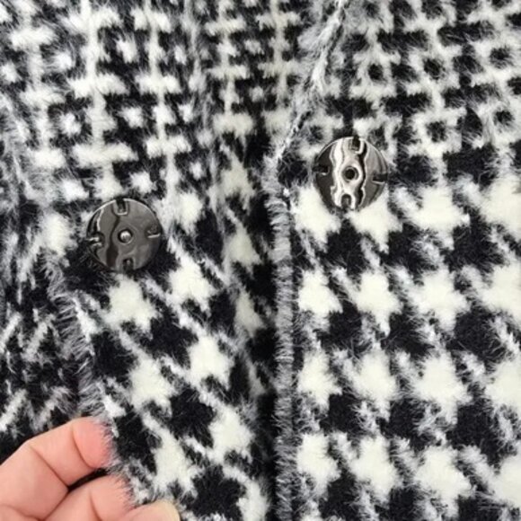 CYRUS Houndstooth Long Coatigan - Picture 10 of 11